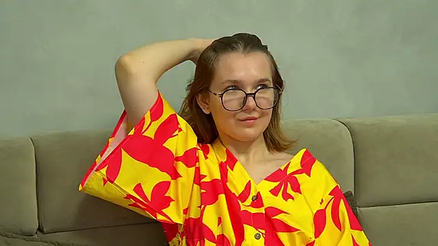 LessySmith online show from November 16, 2025, 4:40 am