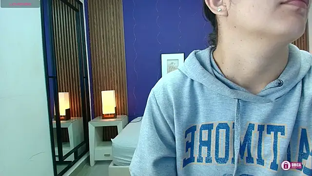 alina martinelli online show from September 26, 2025, 11:58 am