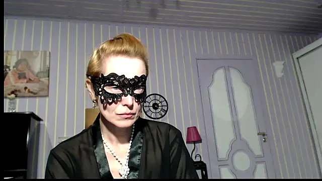 Marquise555 online show from October 28, 2025, 4:53 pm