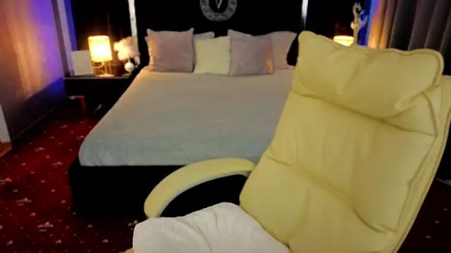 Lexi Si online show from September 20, 2025, 6:14 am