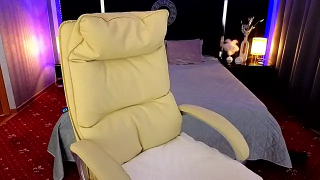 Lexi Si online show from November 3, 2025, 7:09 am