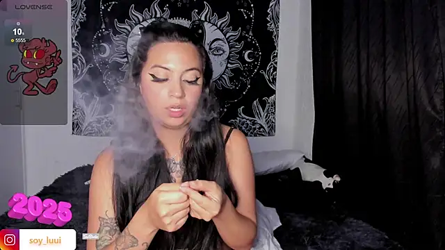 Snapshot of soy_lui_ chatting on January 9, 2025, 12:03 am soy lui  online show from January 9, 2025, 12:03 am