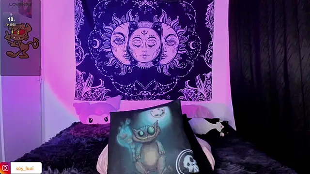 Snapshot of soy_lui_ chatting on February 10, 2025, 11:34 pm soy lui  online show from February 10, 2025, 11:34 pm