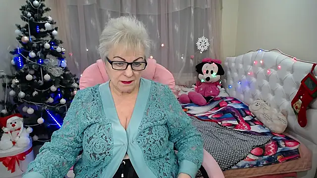 KayleSmoll online show from January 17, 2025, 10:12 pm