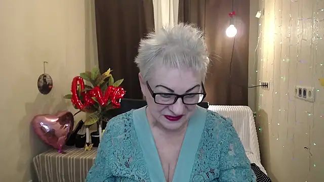 KayleSmoll online show from February 15, 2025, 10:31 pm