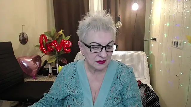 KayleSmoll online show from February 16, 2025, 1:47 am