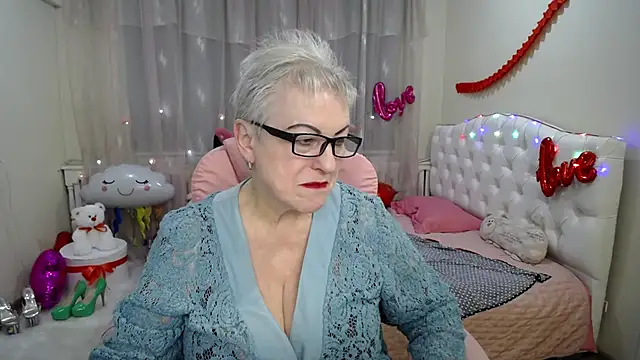 KayleSmoll online show from February 20, 2025, 4:28 am