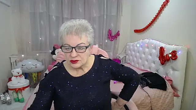 KayleSmoll online show from March 11, 2025, 7:25 pm