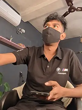 richardjames95 online show from November 25, 2025, 6:19 pm