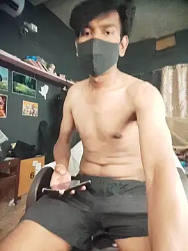 richardjames95 online show from April 23, 2026, 7:16 pm