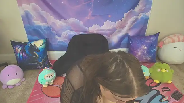 Snapshot of MilkyBunny chatting on January 5, 2026, 5:27 pm MilkyBunny online show from January 5, 2026, 5:27 pm