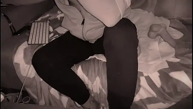 Snapshot of swissMen_DE chatting on January 2, 2025, 10:16 am swissMen DE online show from January 2, 2025, 10:16 am