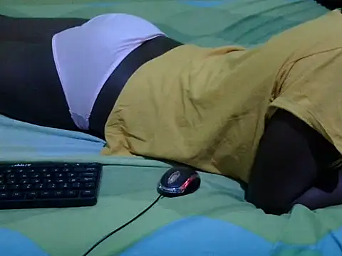 QUEEN-LIZ online show from October 23, 2025, 3:28 am