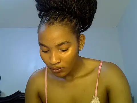 Snapshot of cute-alexis chatting on June 16, 2026, 8:28 am cute-alexis online show from June 16, 2026, 8:28 am