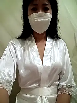 Snapshot of YunLem chatting on January 4, 2025, 12:37 am YunLem online show from January 4, 2025, 12:37 am
