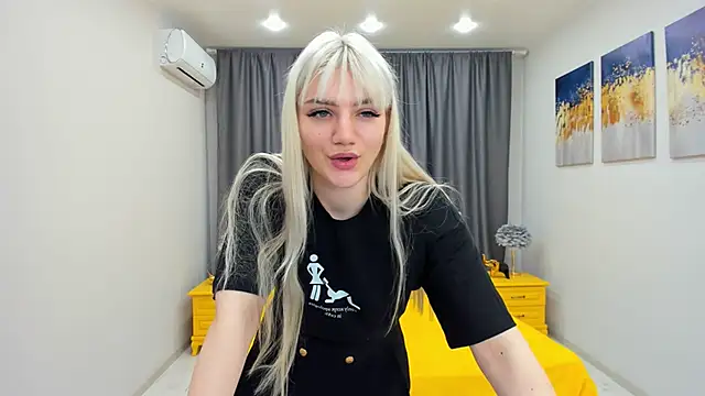 SelenaeMoore online show from January 25, 2025, 7:39 pm