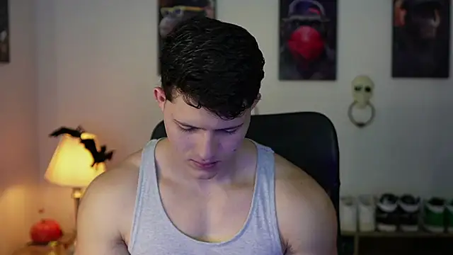 Hazzan Velez online show from November 8, 2025, 9:13 pm