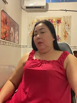 Snapshot of NDith chatting on May 14, 2026, 12:01 pm NDith online show from May 14, 2026, 12:01 pm