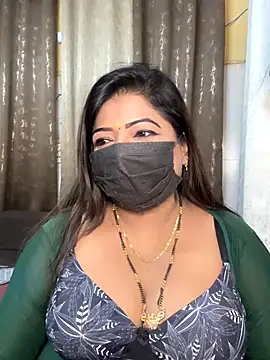 Snapshot of Oh-Monika chatting on September 11, 2025, 4:40 pm Oh-Monika online show from September 11, 2025, 4:40 pm