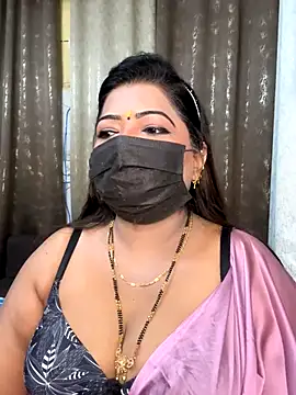 Snapshot of Oh-Monika chatting on September 18, 2025, 4:42 pm Oh-Monika online show from September 18, 2025, 4:42 pm