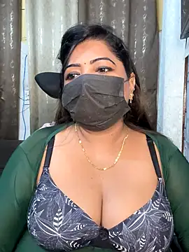 Snapshot of Oh-Monika chatting on October 3, 2025, 3:31 pm Oh-Monika online show from October 3, 2025, 3:31 pm