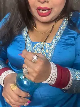 Snapshot of Oh-Monika chatting on October 21, 2025, 4:08 pm Oh-Monika online show from October 21, 2025, 4:08 pm