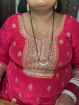 Snapshot of Oh-Monika chatting on October 26, 2025, 4:35 pm Oh-Monika online show from October 26, 2025, 4:35 pm