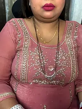 Snapshot of Oh-Monika chatting on November 6, 2025, 4:13 am Oh-Monika online show from November 6, 2025, 4:13 am