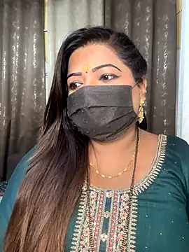 Snapshot of Oh-Monika chatting on November 14, 2025, 6:28 pm Oh-Monika online show from November 14, 2025, 6:28 pm