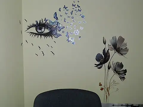 StrangerGi online show from December 10, 2024, 1:00 pm