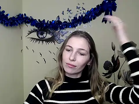 StrangerGi online show from January 22, 2025, 1:00 pm