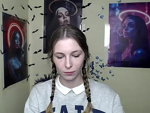 StrangerGi online show from March 3, 2025, 3:53 pm