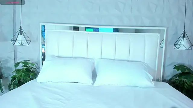 CailynBrowm online show from February 7, 2025, 4:16 am