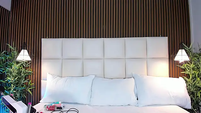 CailynBrowm online show from November 8, 2025, 4:45 am