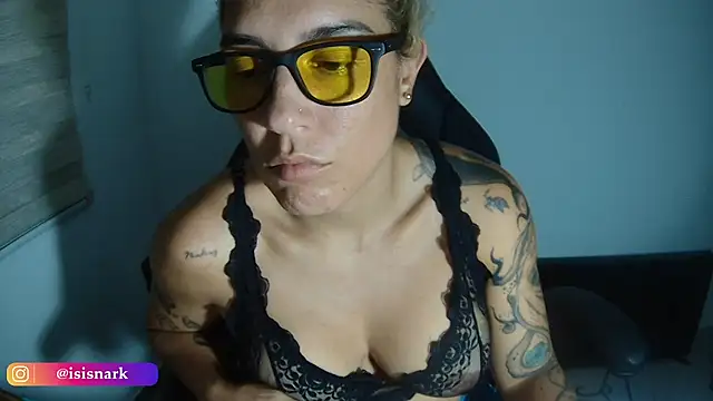 Isis69  online show from November 8, 2025, 1:06 am