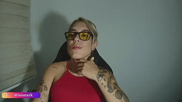 Isis69  online show from November 20, 2025, 10:53 pm