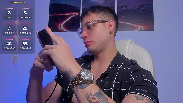 Snapshot of matt_saill chatting on October 22, 2025, 9:42 am matt saill online show from October 22, 2025, 9:42 am