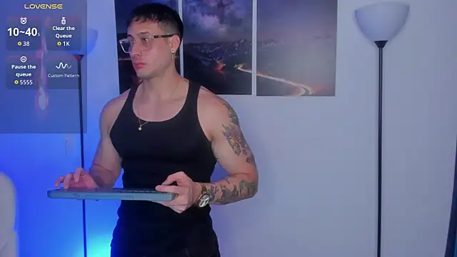 Snapshot of matt_saill chatting on October 22, 2025, 11:48 pm matt saill online show from October 22, 2025, 11:48 pm