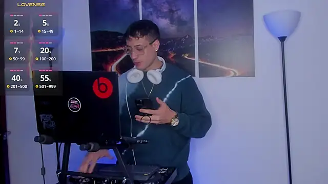 Snapshot of matt_saill chatting on November 17, 2025, 7:03 am matt saill online show from November 17, 2025, 7:03 am