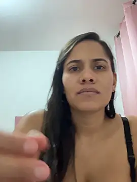 ambarsmith02 online show from March 15, 2026, 9:32 pm