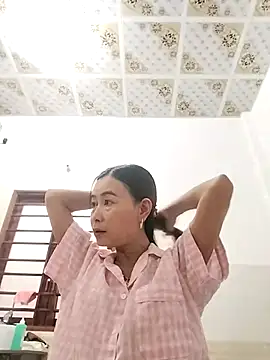 Sexy-ladyboobs20 online show from May 9, 2026, 1:11 am