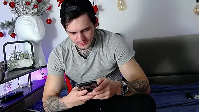 Snapshot of CarterCole chatting on January 5, 2025, 6:46 am CarterCole online show from January 5, 2025, 6:46 am