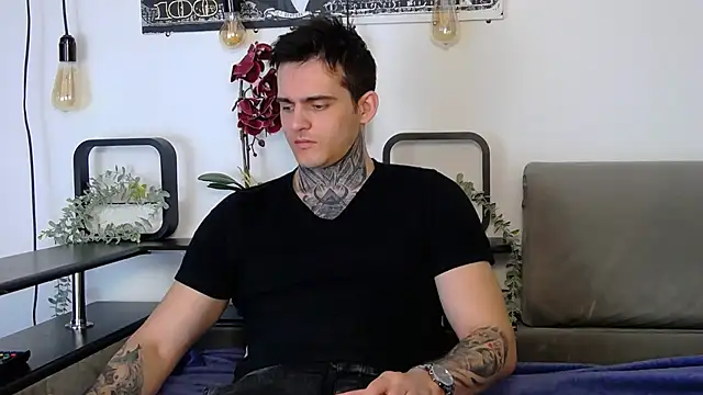 Snapshot of CarterCole chatting on March 20, 2025, 1:48 pm CarterCole online show from March 20, 2025, 1:48 pm