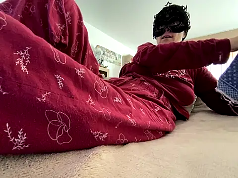 Marilou1983 online show from December 2, 2025, 8:08 am