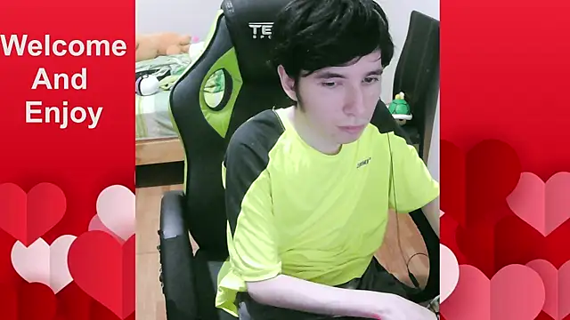 Snapshot of Twink_martinboy chatting on July 15, 2026, 2:50 am Twink martinboy online show from July 15, 2026, 2:50 am