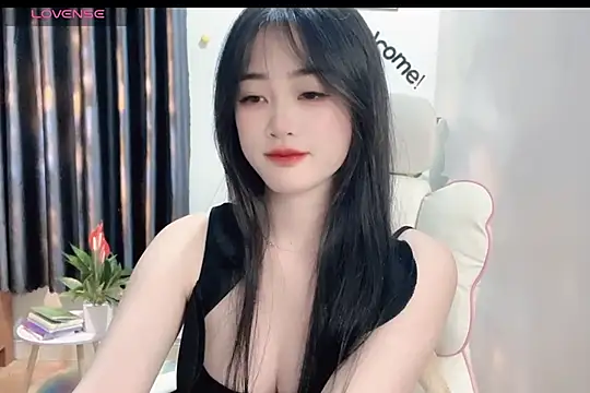  Aimy  online show from February 18, 2025, 4:16 pm