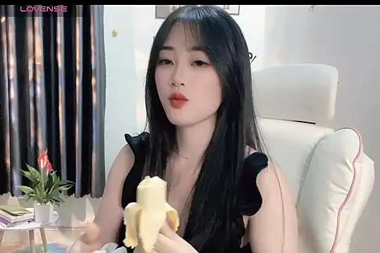  Aimy  online show from February 18, 2025, 7:19 pm