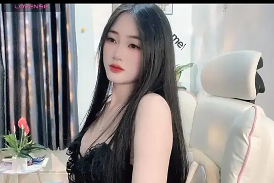  Aimy  online show from February 20, 2025, 3:52 pm