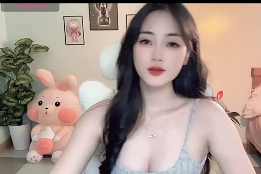  Aimy  online show from October 16, 2025, 4:57 am