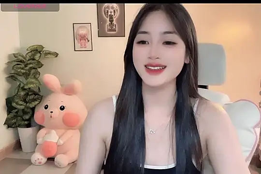  Aimy  online show from December 14, 2025, 7:58 am